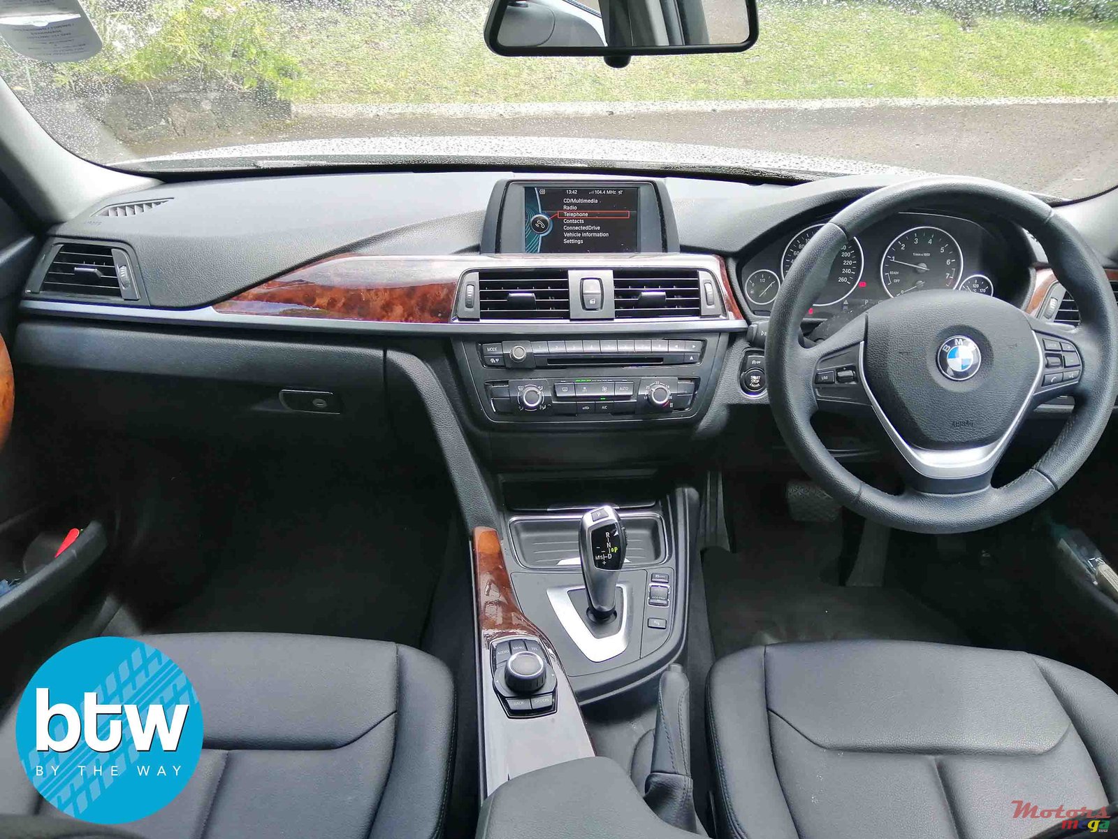 2013' BMW 3 Series photo #6