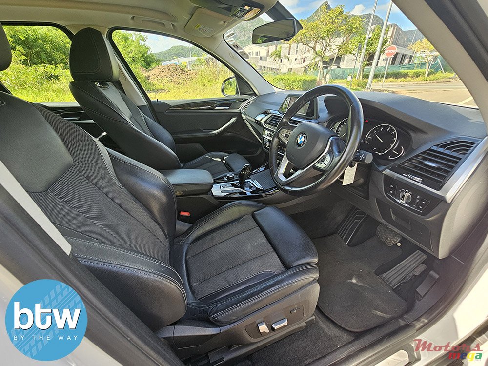 2019' BMW X3 photo #5