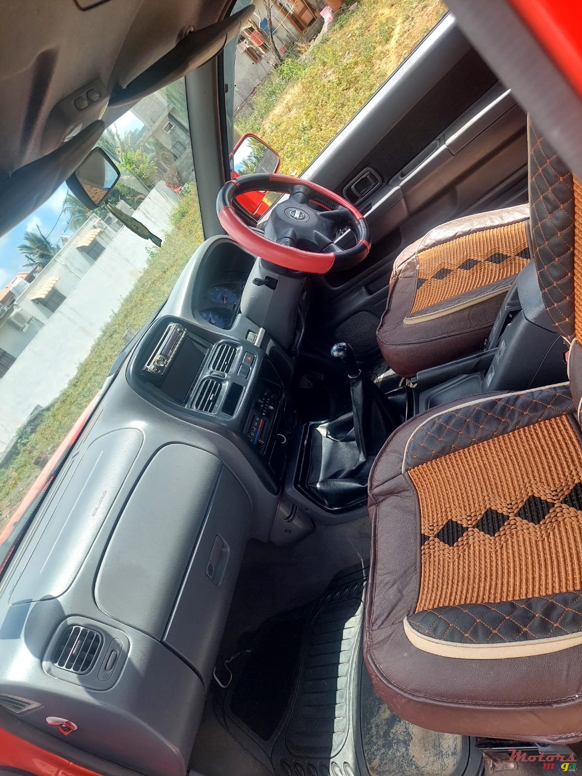 2005' Nissan photo #4