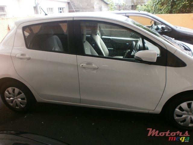 2013' Toyota Vitz Japan photo #5