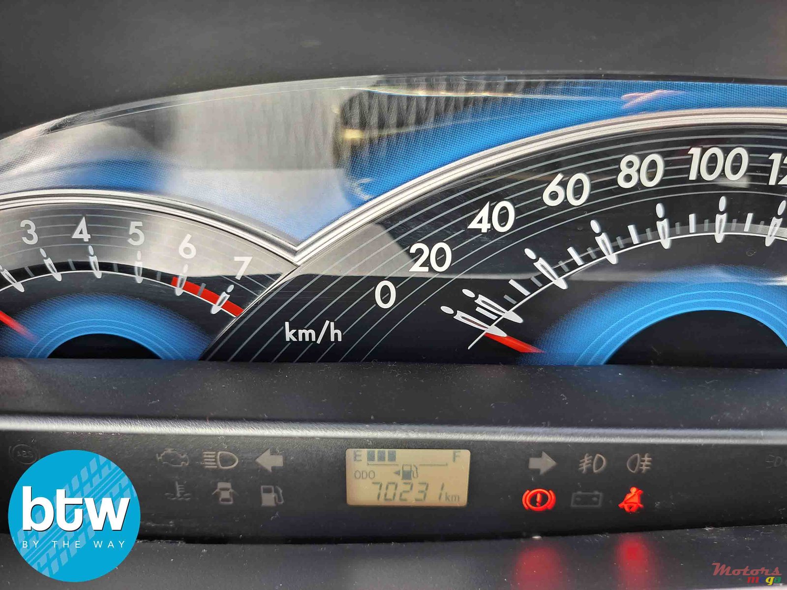 2013' Toyota photo #7