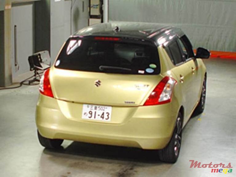 2014' Suzuki Swift photo #2