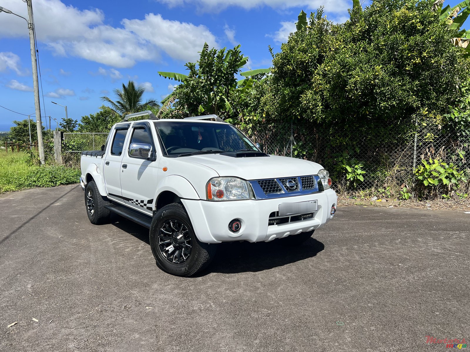 2017' Nissan NP300 Pickup photo #1