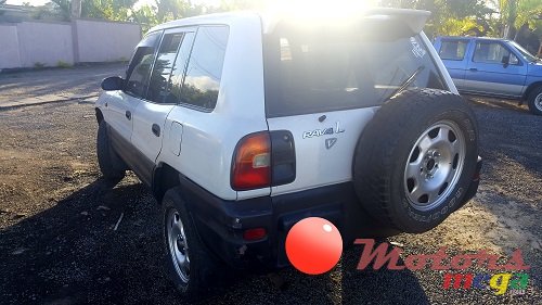 1995' Toyota RAV4 photo #5