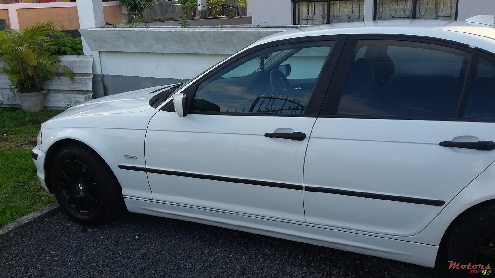 2002' BMW 320 Diesel photo #1