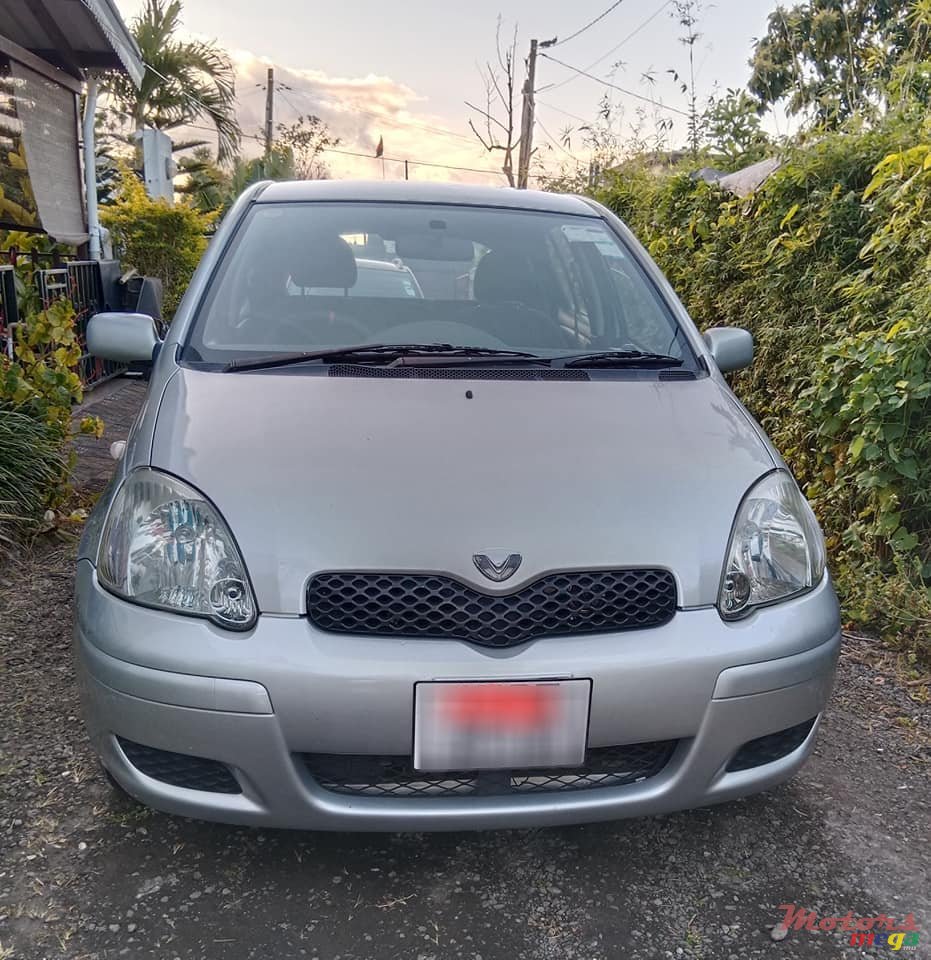 2003' Toyota Vitz AUTOMATIC photo #2