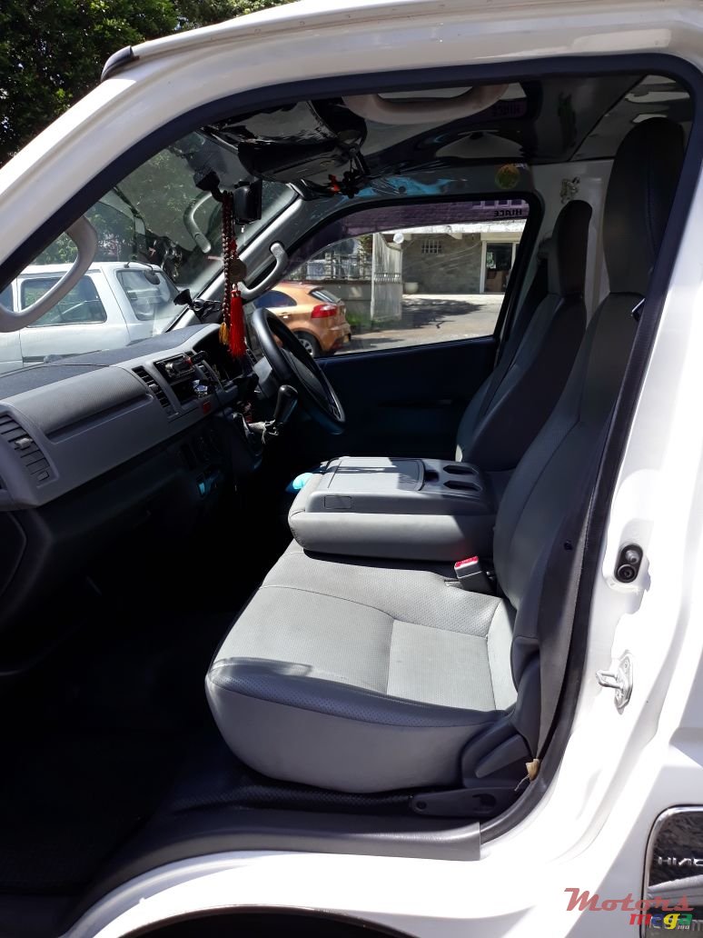 2010' Toyota HiAce Custom Wheels photo #5