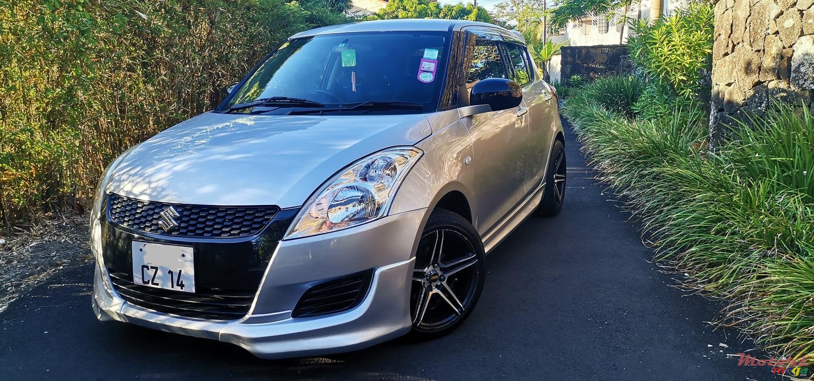 2014' Suzuki Swift photo #2