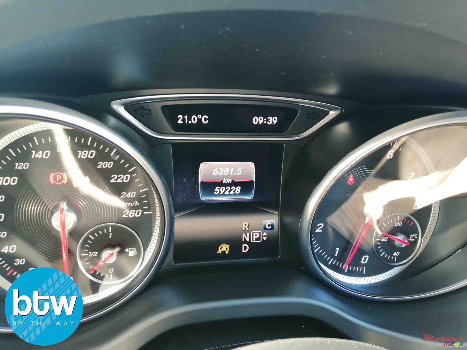 2017' Mercedes-Benz GLA-Class photo #7