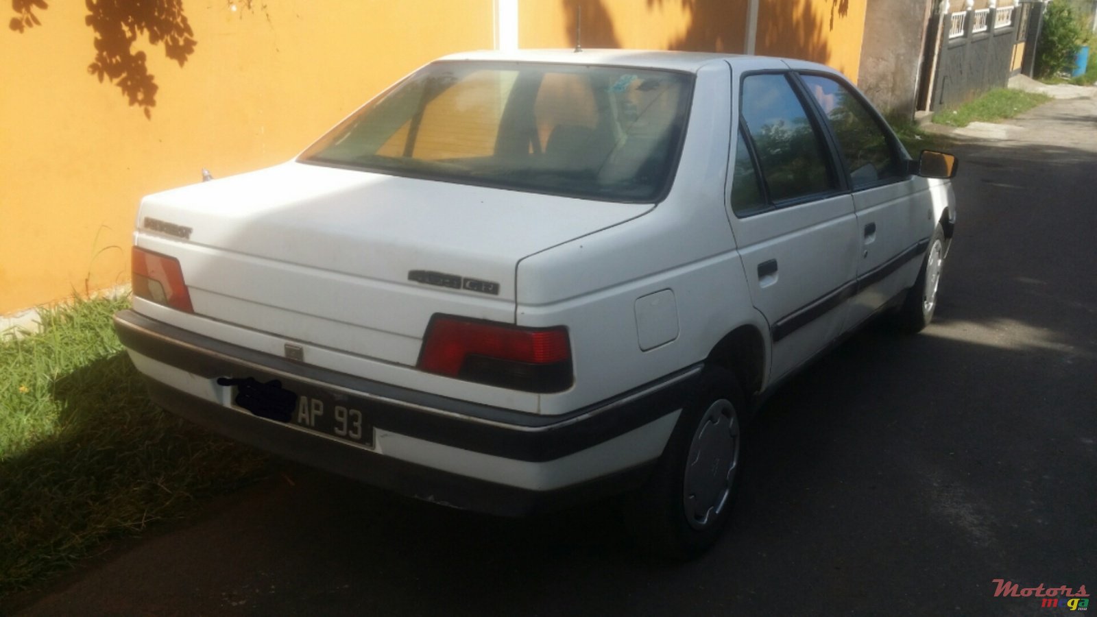 1993' Peugeot 405 GR nouveau model photo #1