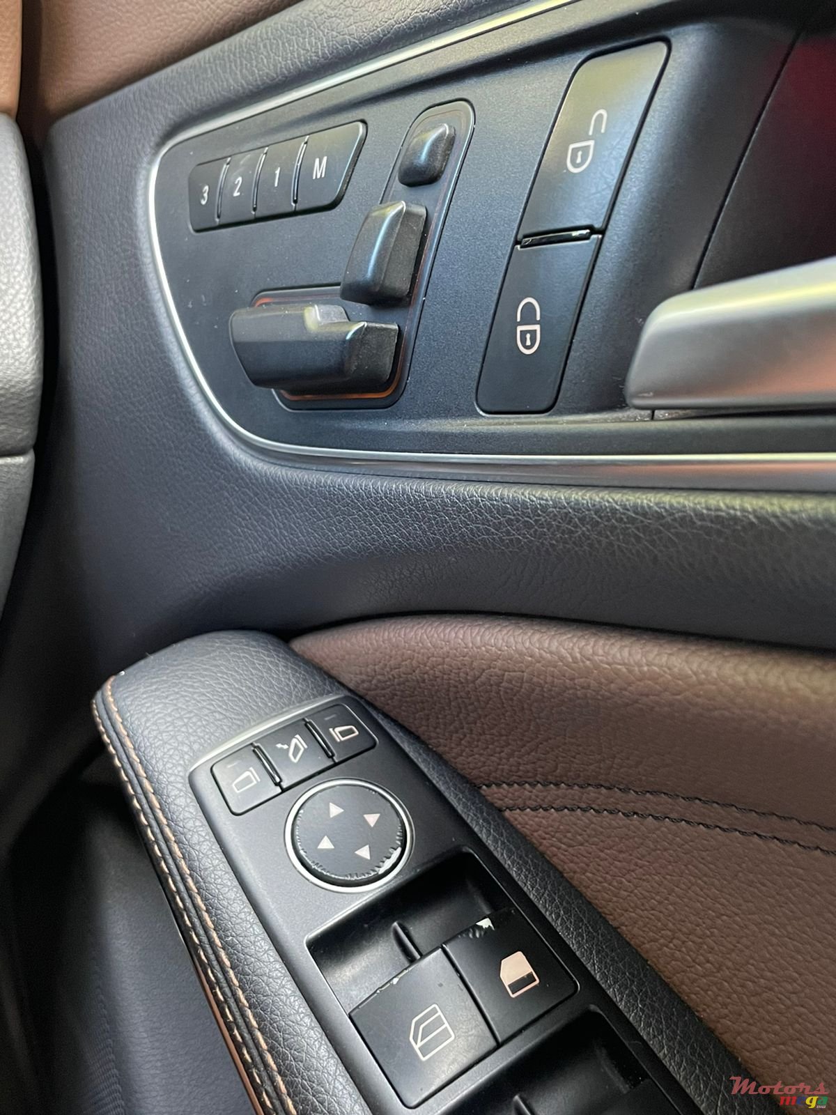 2016' Mercedes-Benz CLA 45 AMG photo #3