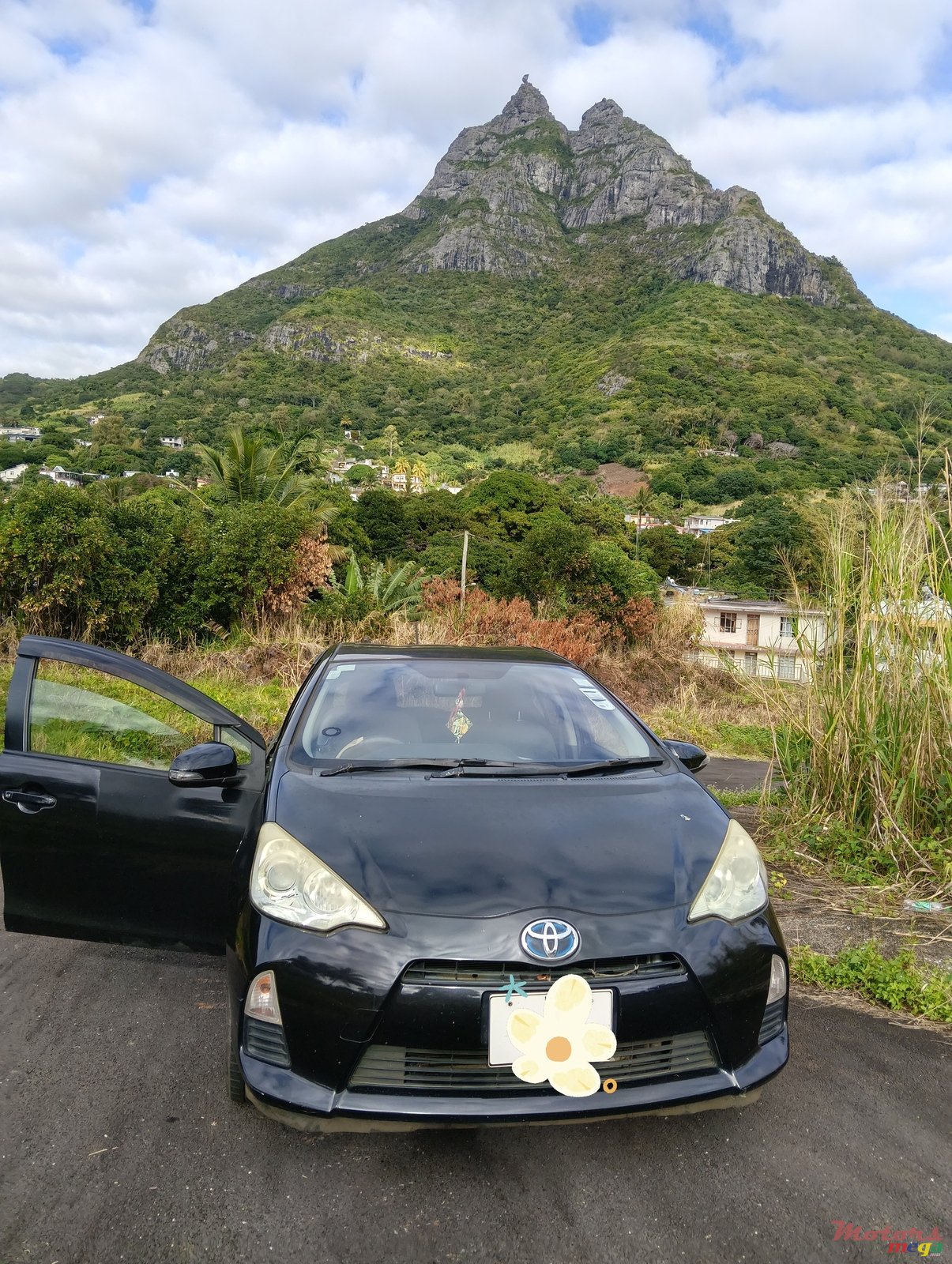2014' Toyota Aqua photo #6