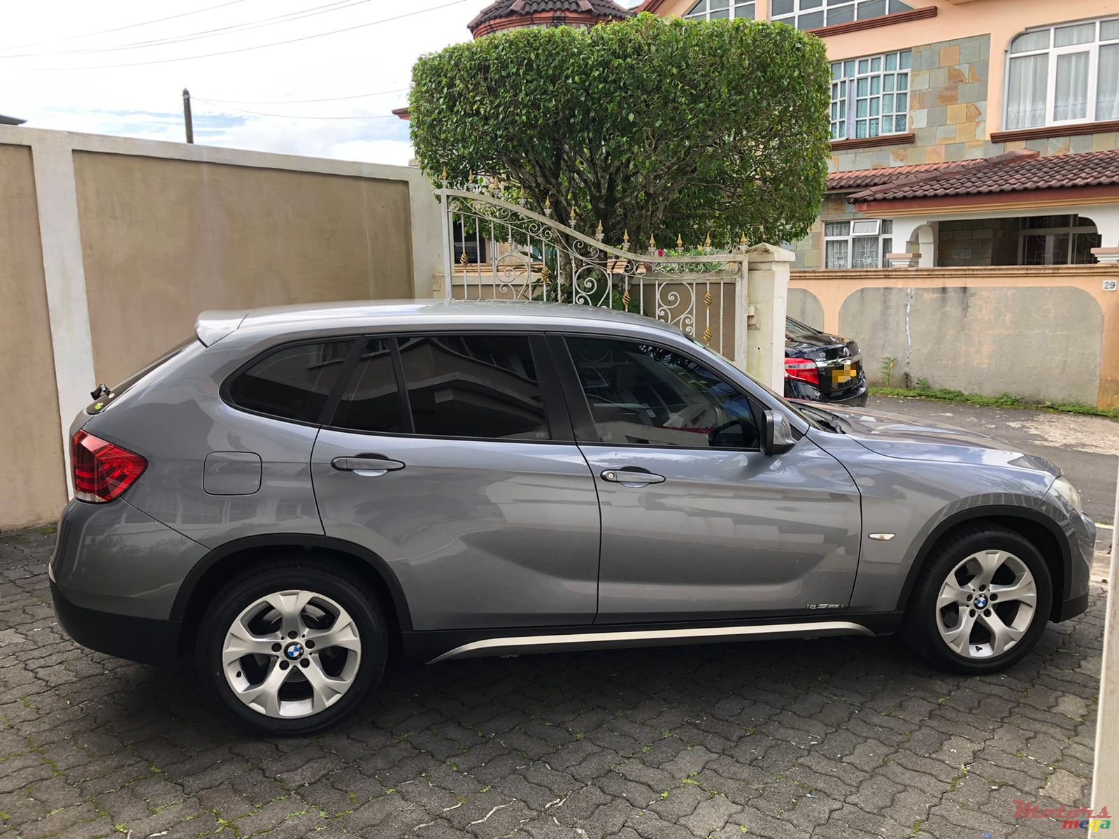 2011' BMW X1 Sdrive 18i photo #4