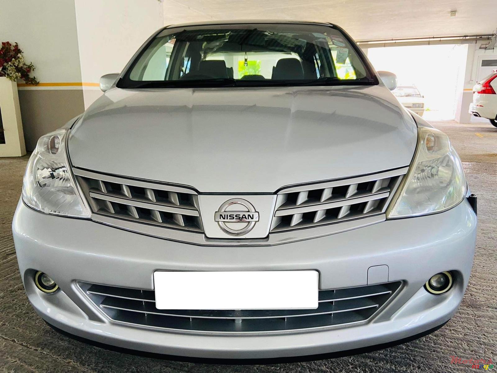 2008' Nissan Tiida photo #2