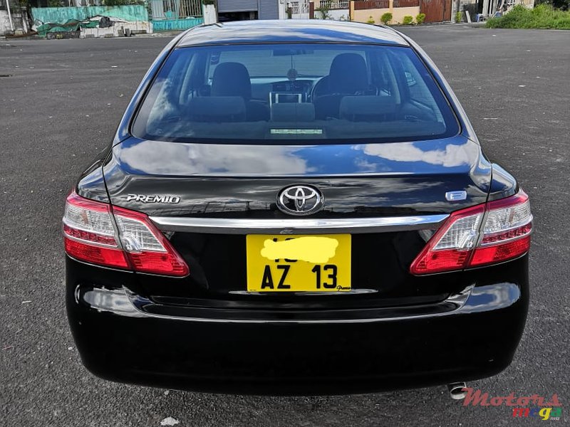 2013' Toyota Premio 1500cc photo #2