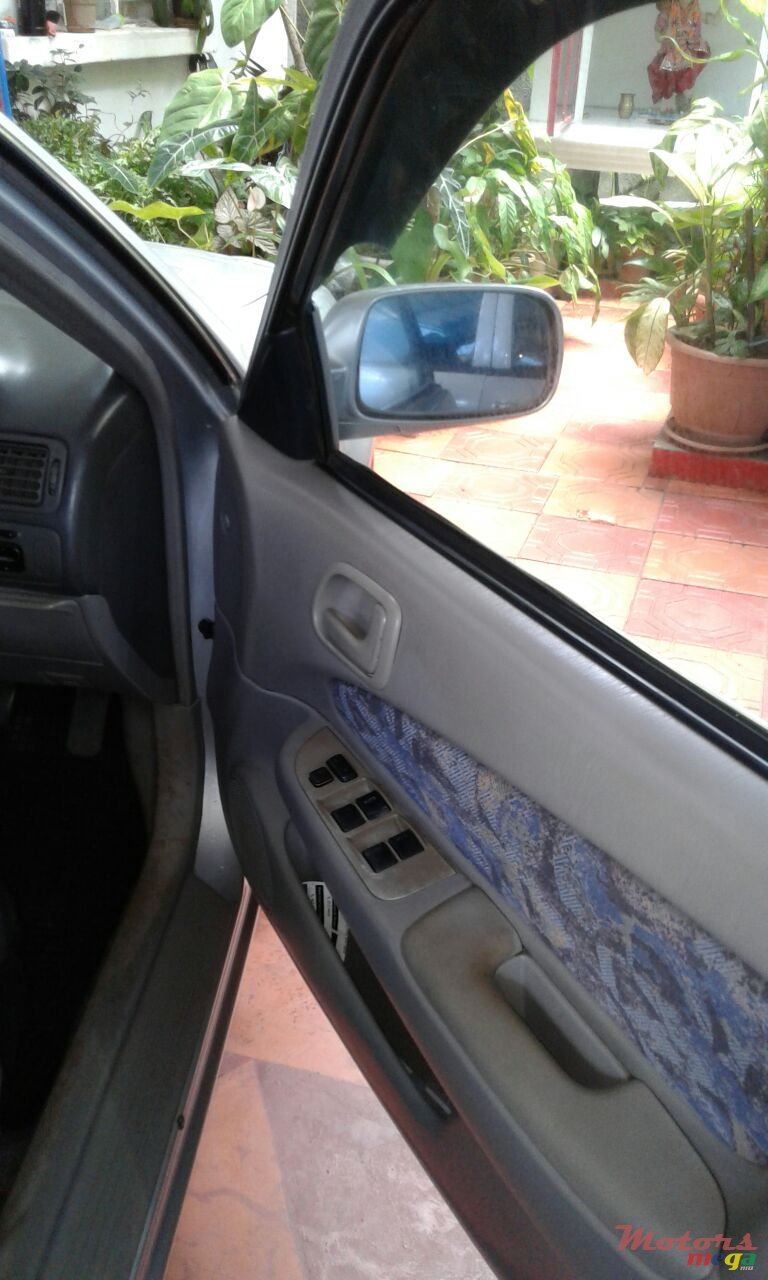 1998' Toyota Corolla photo #5