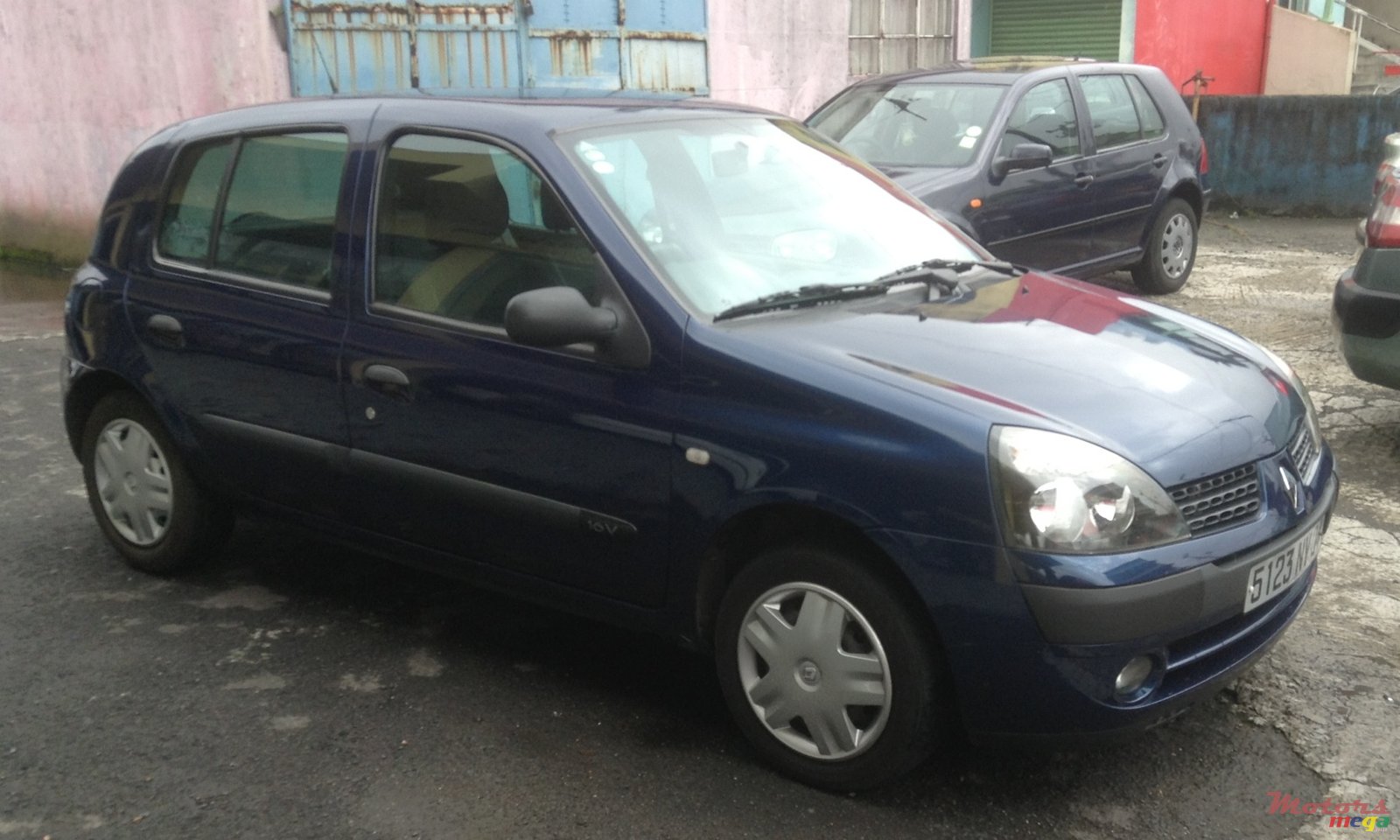 2004' Renault Clio photo #2