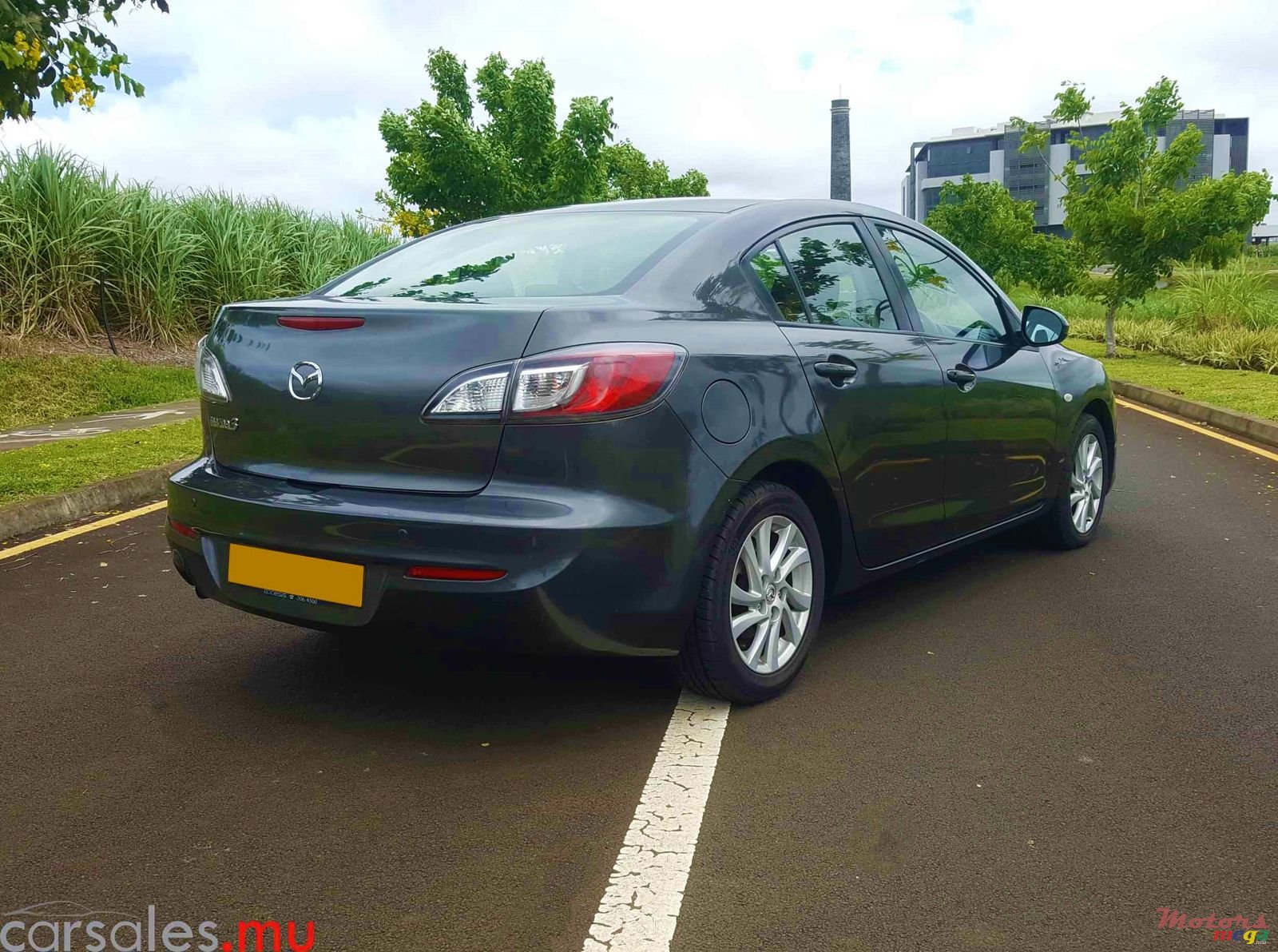 2012' Mazda 3 photo #4