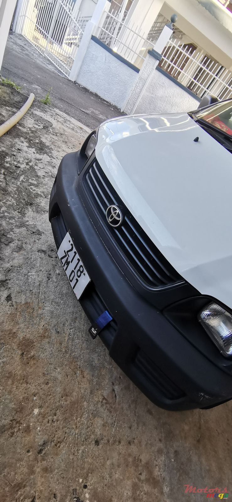 2001' Toyota photo #5