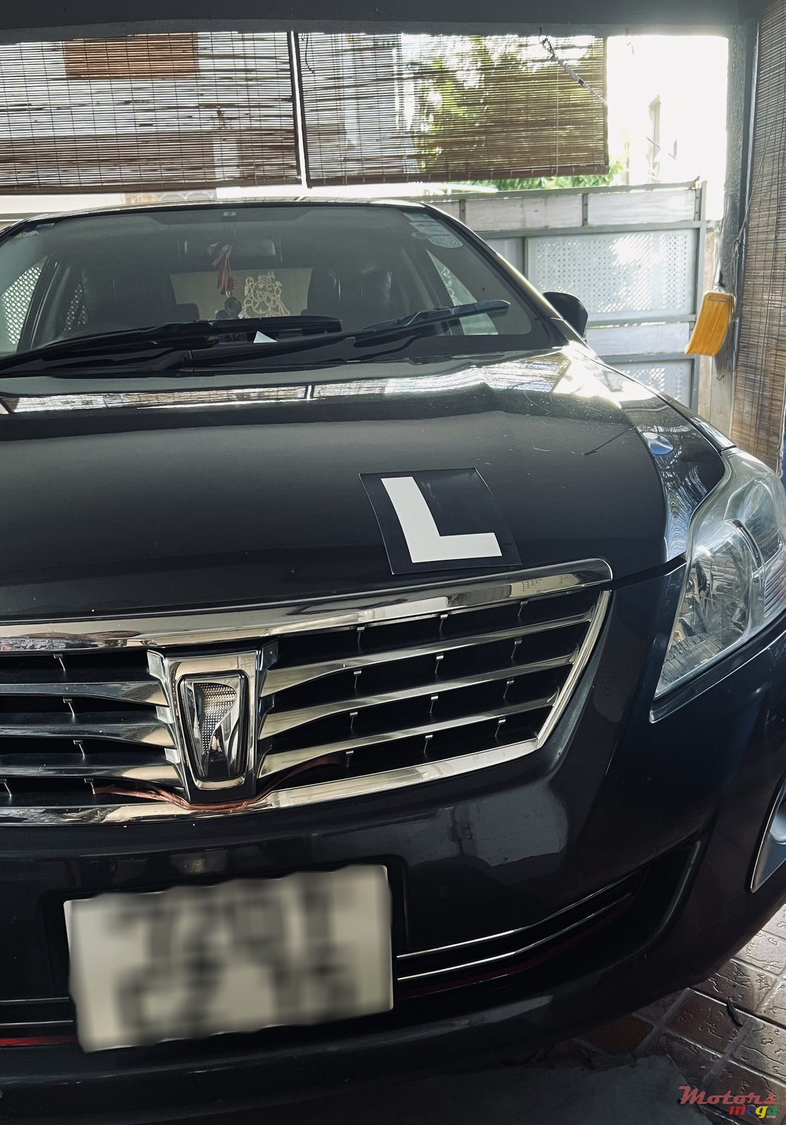 2015' Toyota Premio photo #5