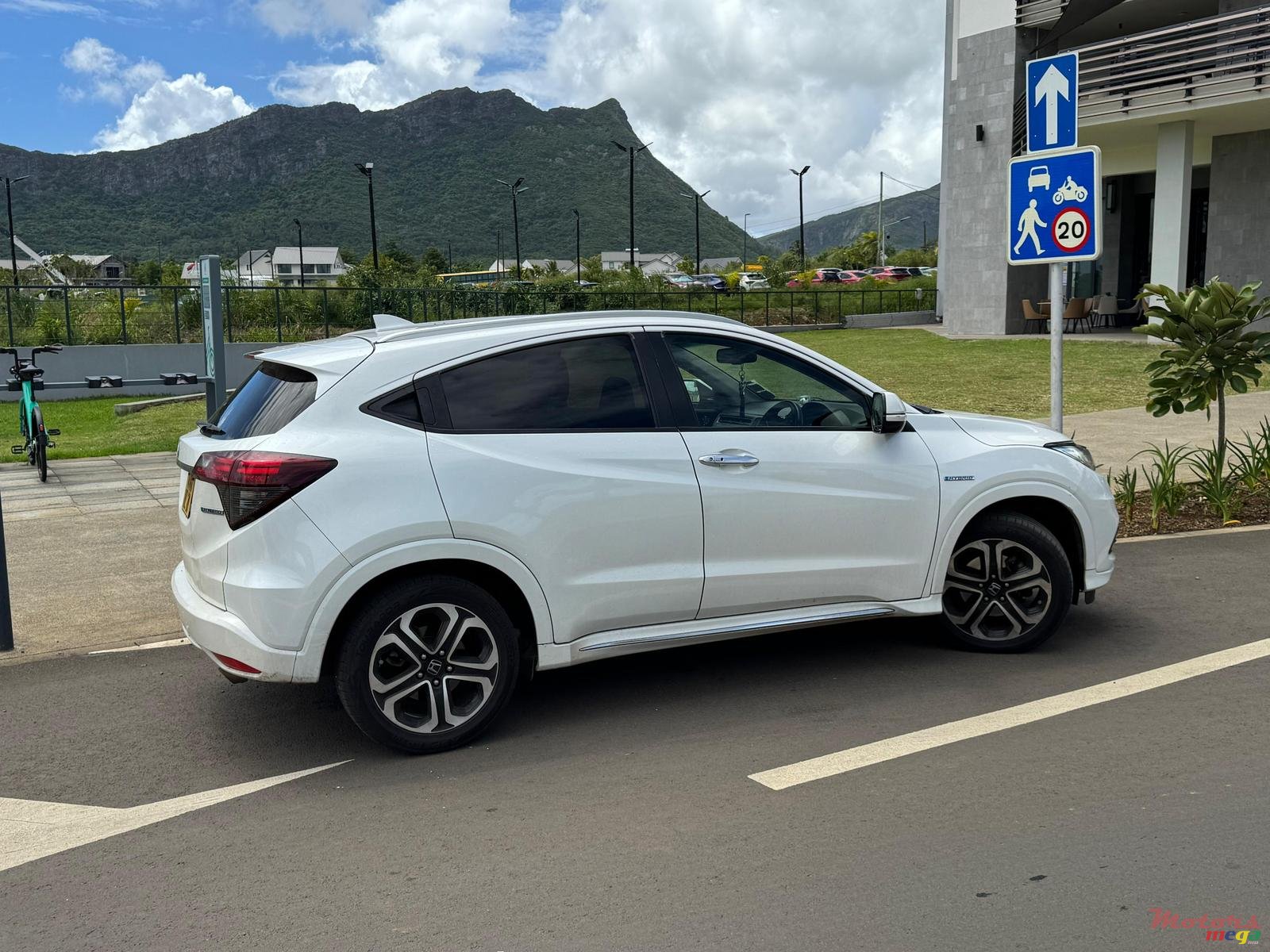 2020' Honda HR-V photo #5