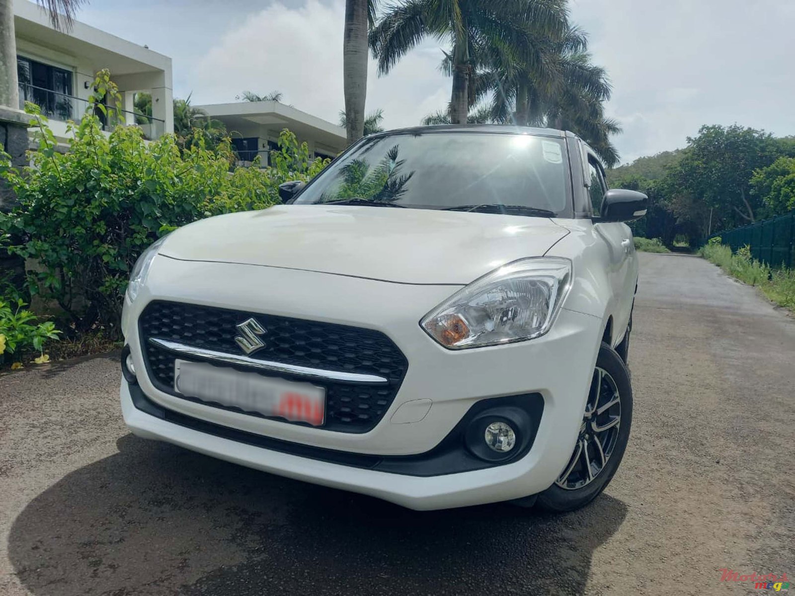 2023' Suzuki Swift 1.2 photo #1