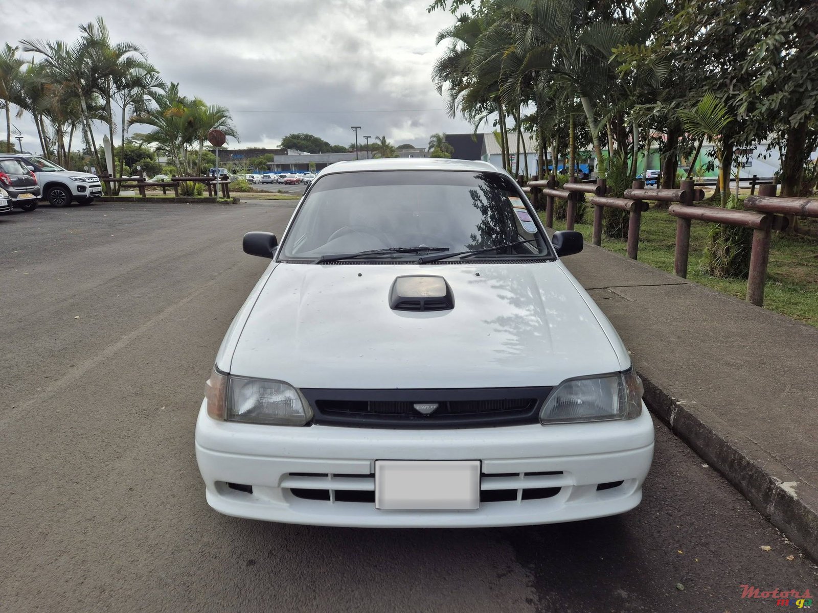 1996' Toyota Starlet photo #2