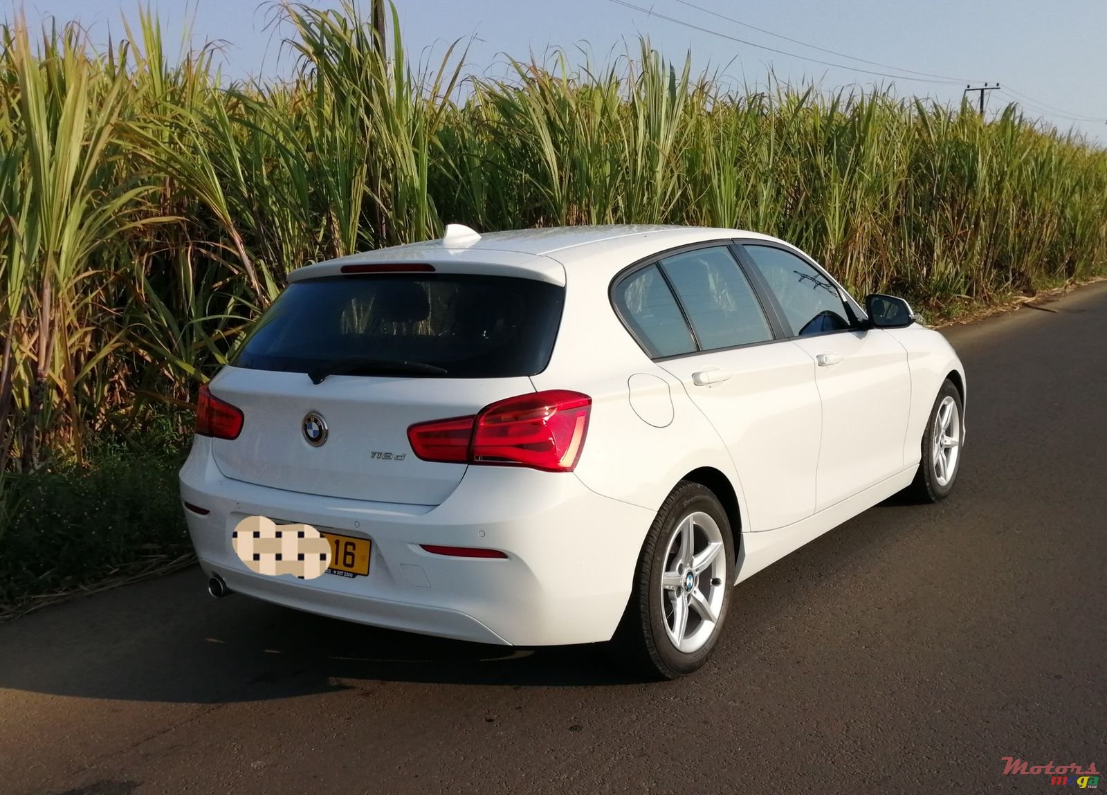 2016' BMW 1 Series 116d photo #1