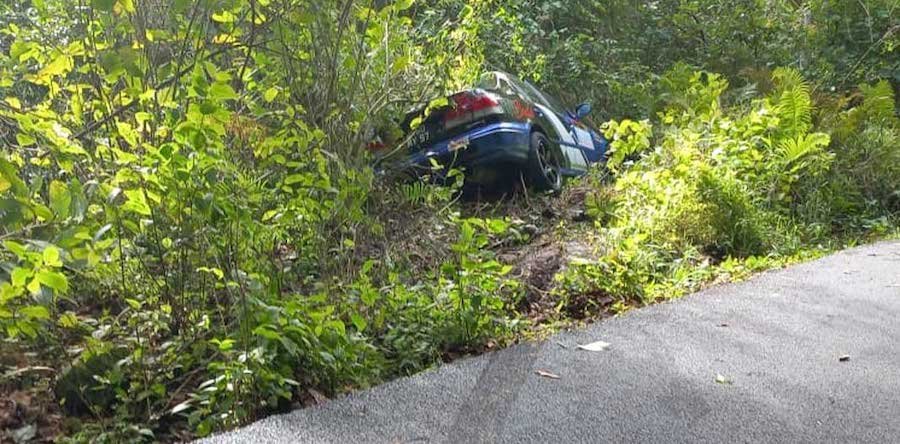 Rallye à la Nicolière : une voiture fait une sortie de route