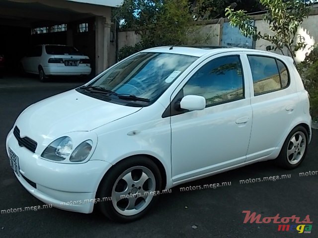 2000' Toyota Vitz GH SCP10 photo #2