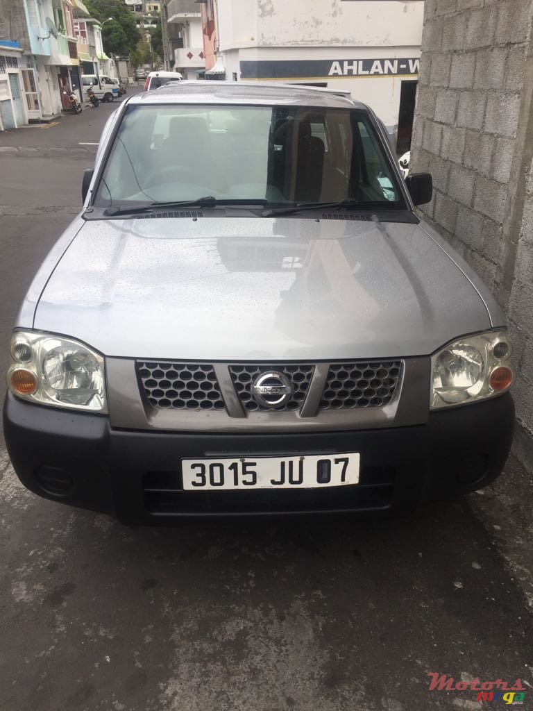 2007' Nissan photo #2