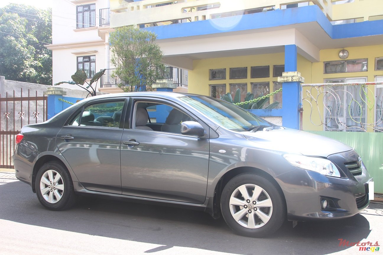 2009' Toyota Corolla photo #3