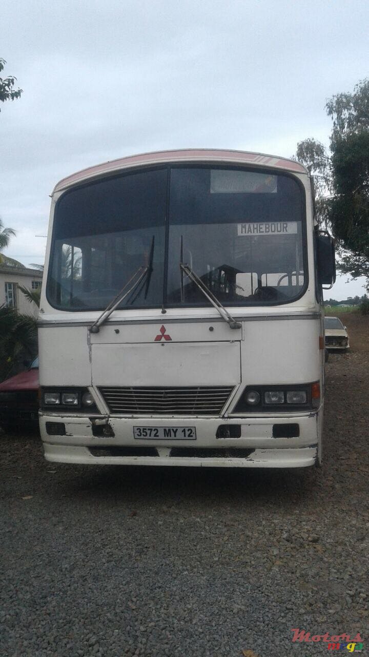 2012' Mitsubishi photo #1