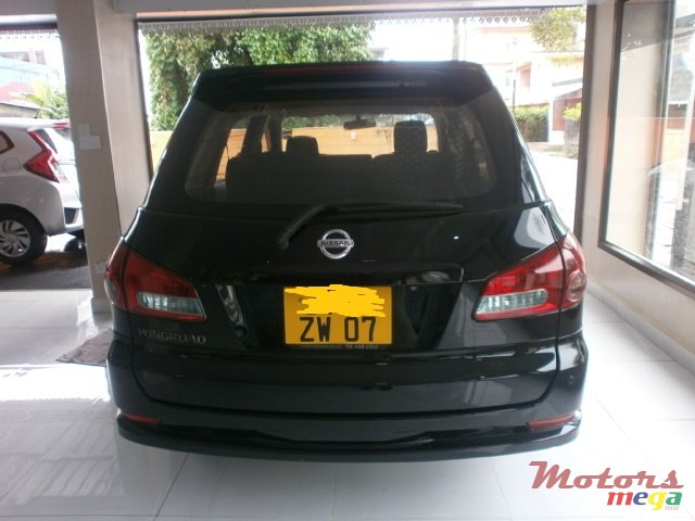 2007' Nissan Wingroad photo #2