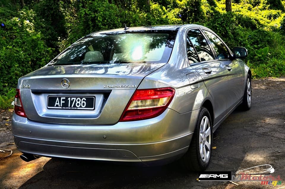 2009' Mercedes-Benz C200 Kompressor photo #4