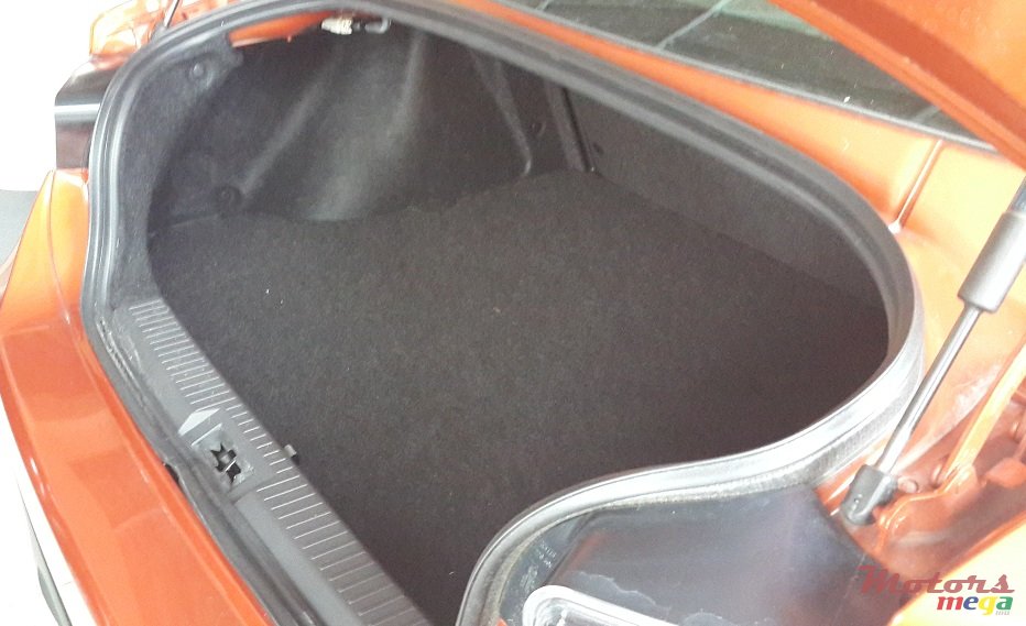 2012' Toyota GT86 photo #6