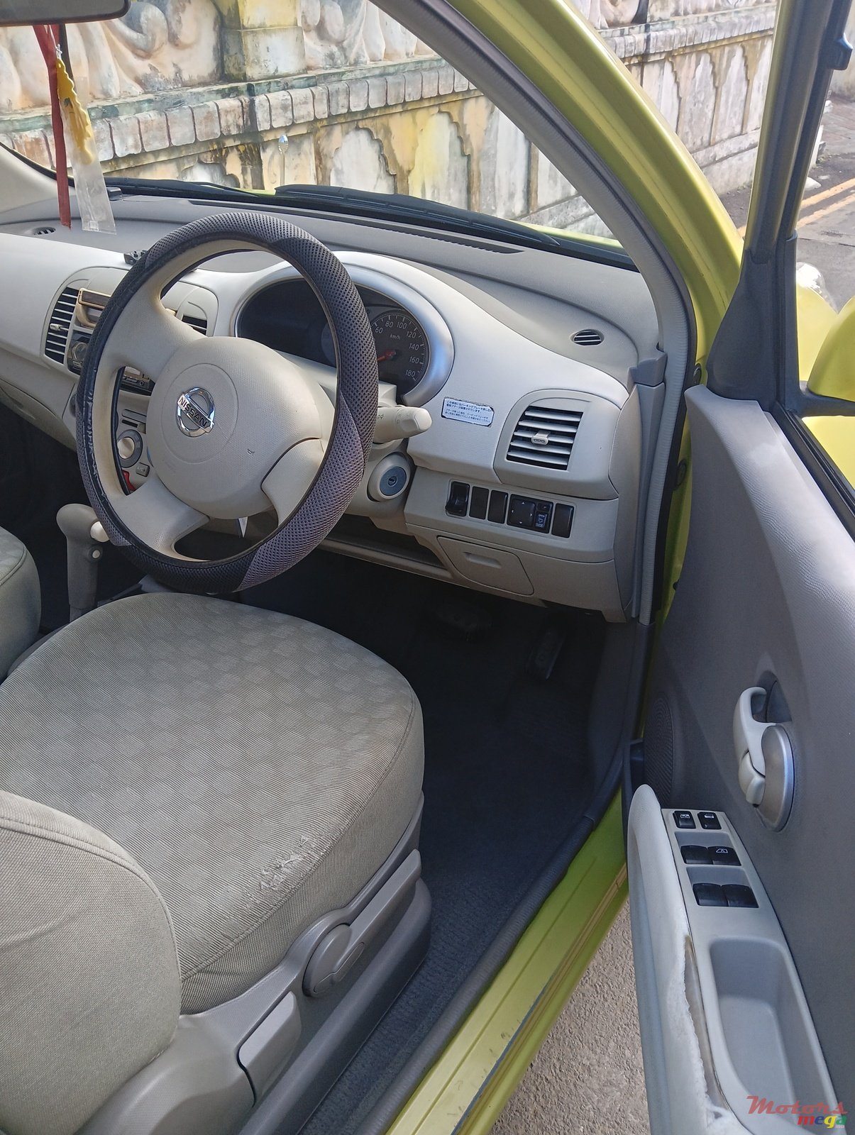 2004' Nissan March photo #7