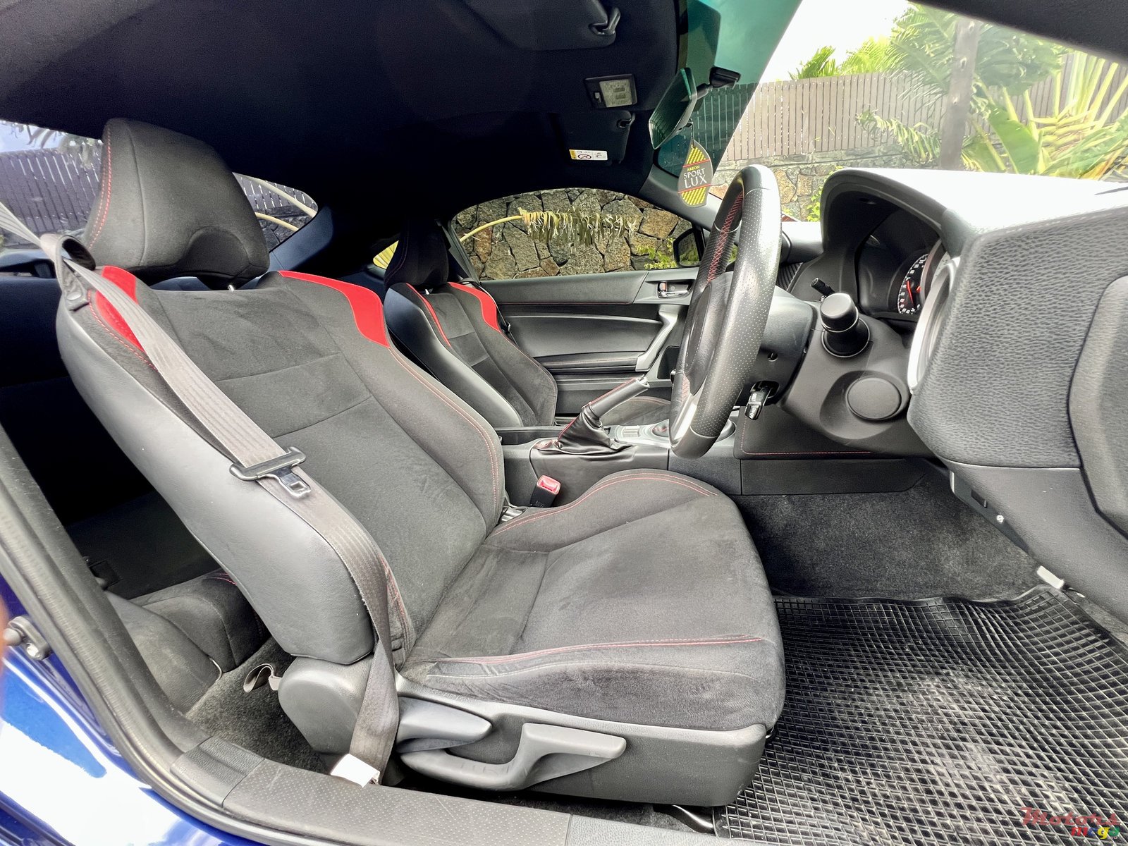 2016' Toyota photo #7