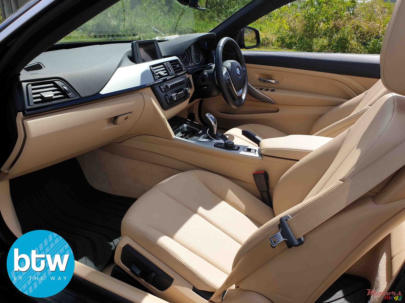 2016' BMW 420 i Convertible photo #5