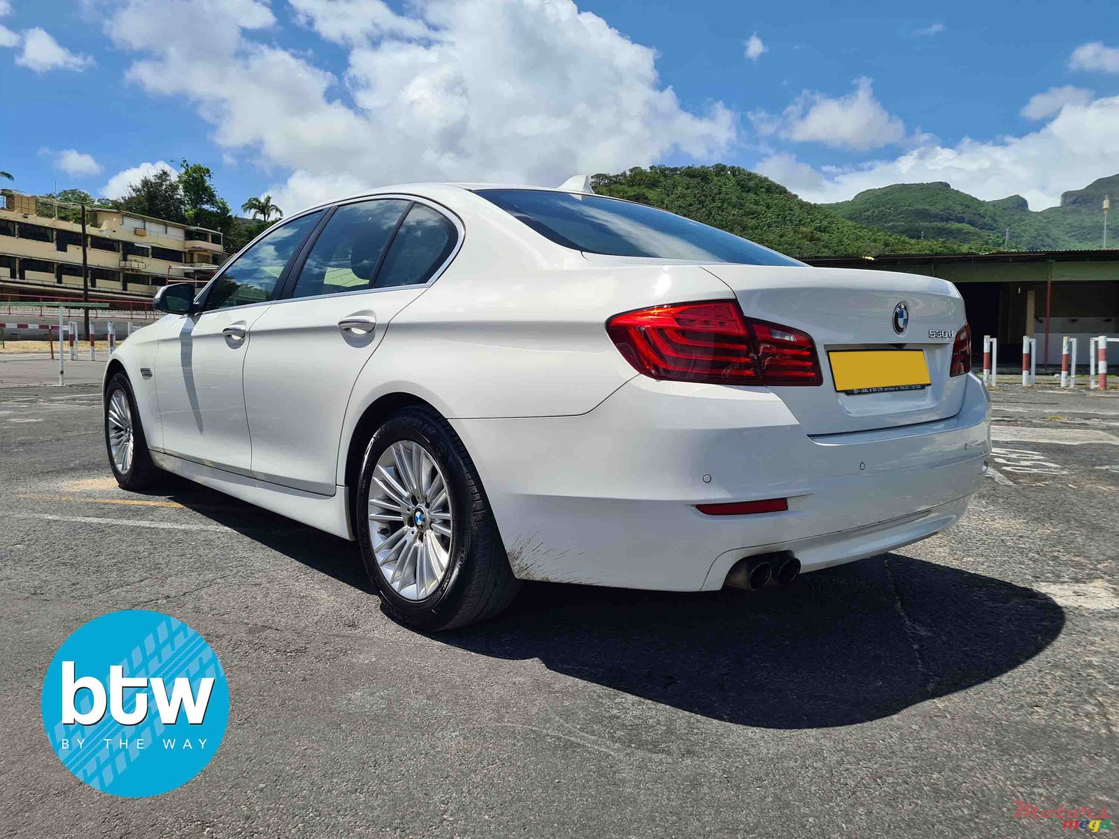 2014' BMW 530 photo #3