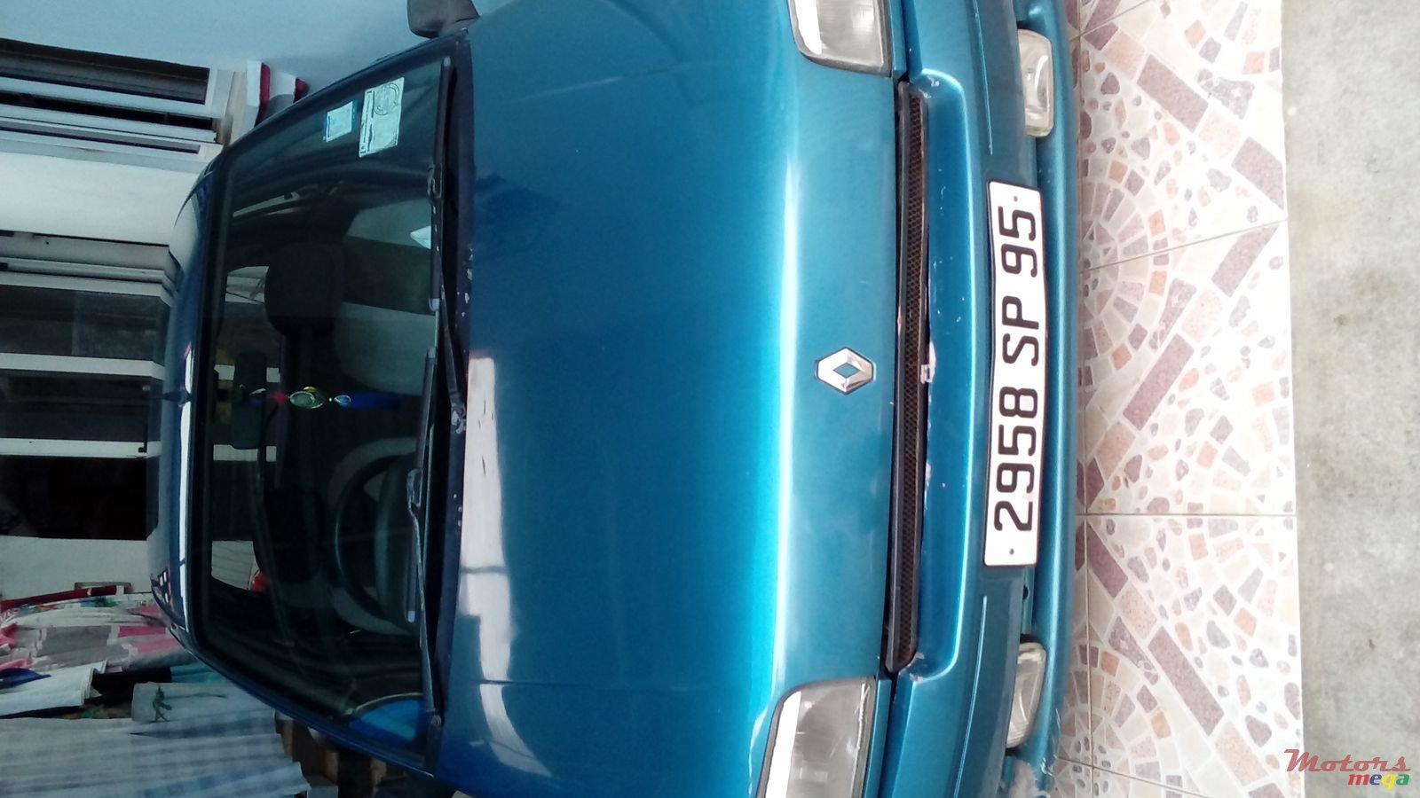 1995' Renault Clio Francaise photo #1