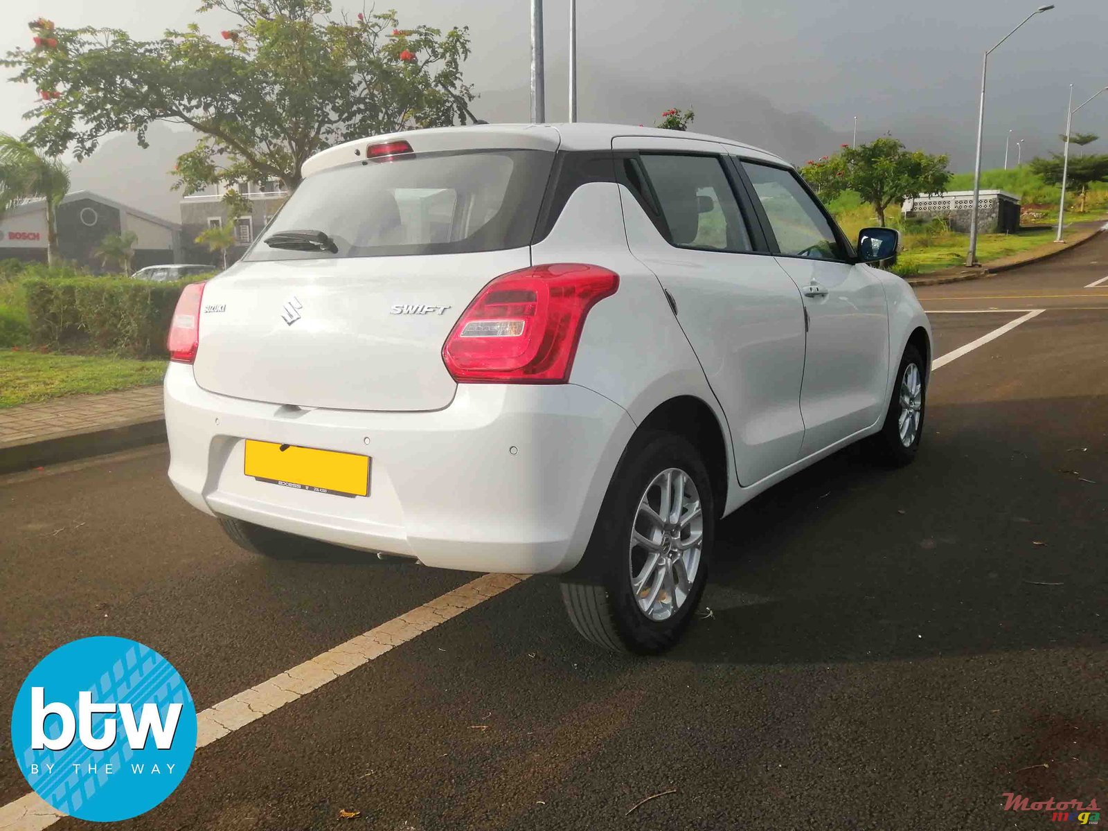 2019' Suzuki Swift photo #4