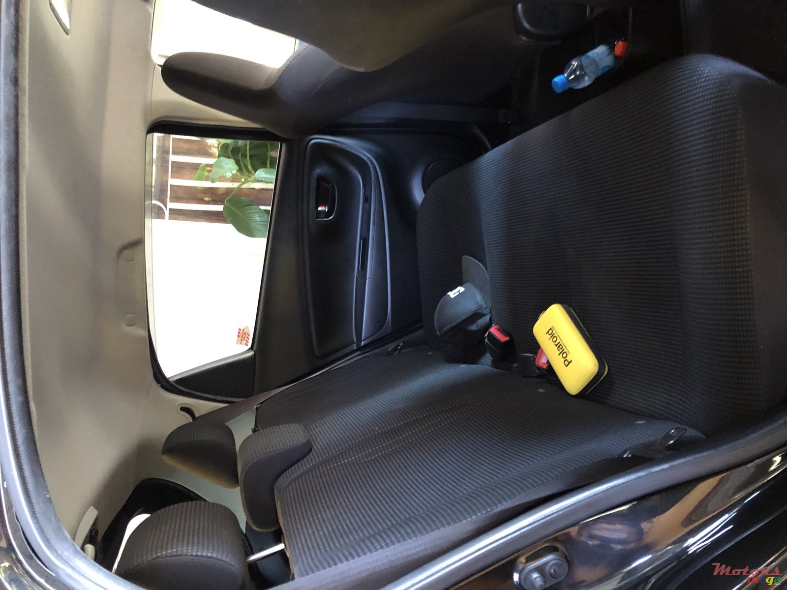 2017' Toyota Vitz photo #6