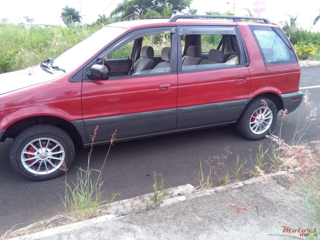 1995' Mitsubishi photo #3