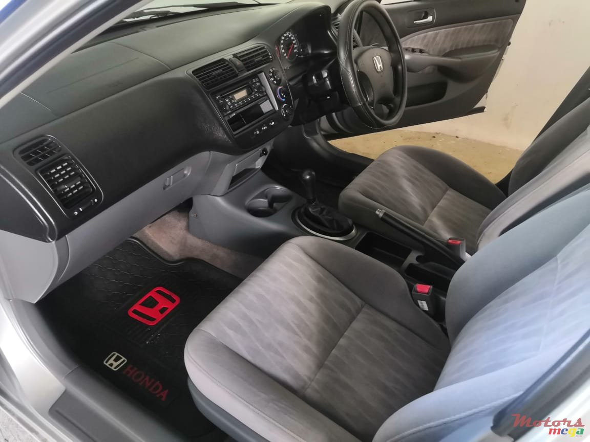 2004' Honda Civic Es8 local photo #4