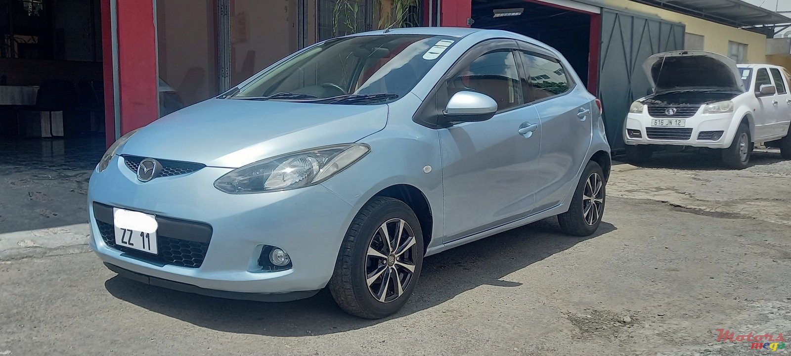 2011' Mazda Demio photo #2