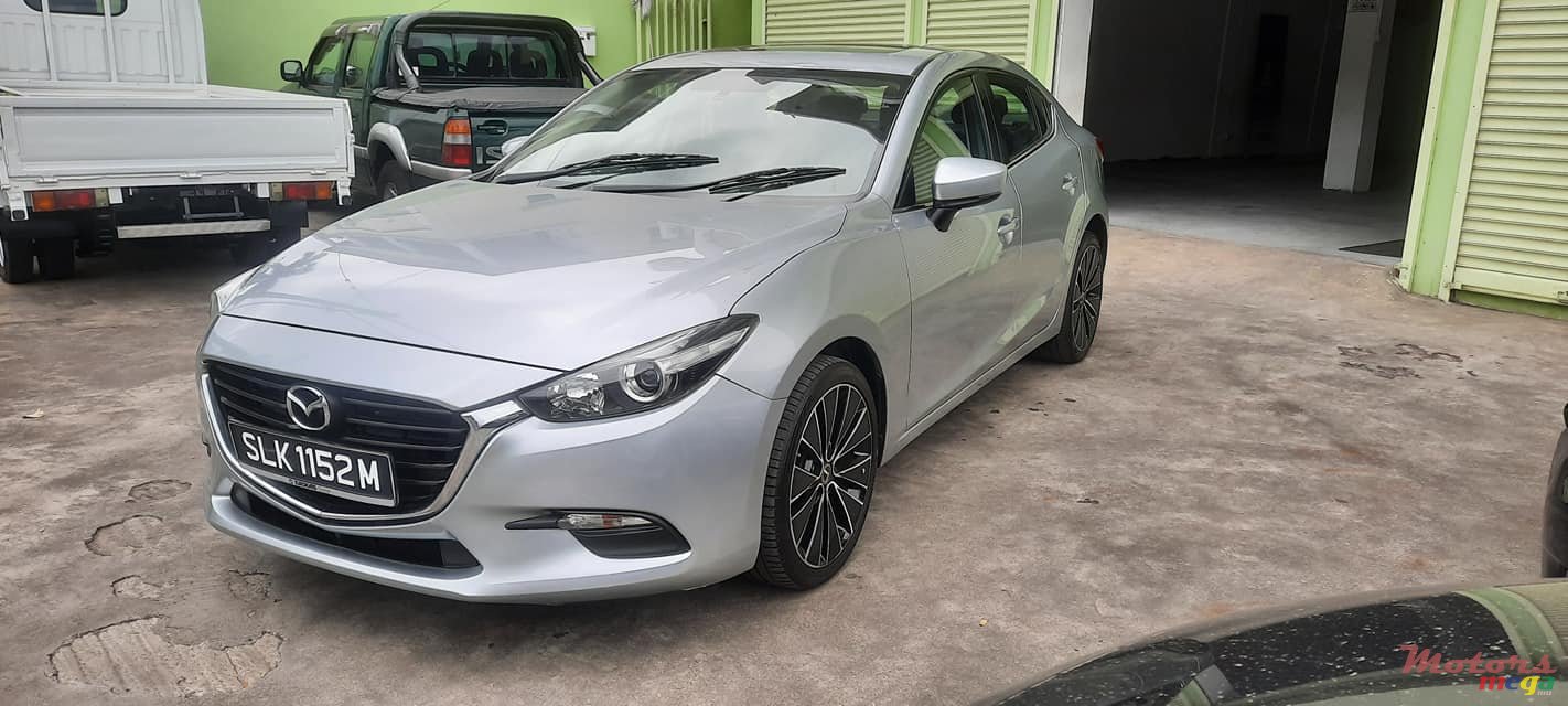 2017' Mazda 3 Skyactive Technology photo #2