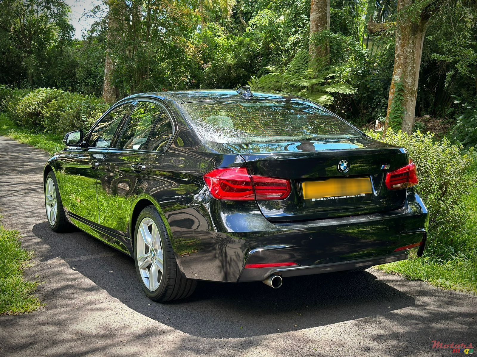 2016' BMW 318i M sport photo #4