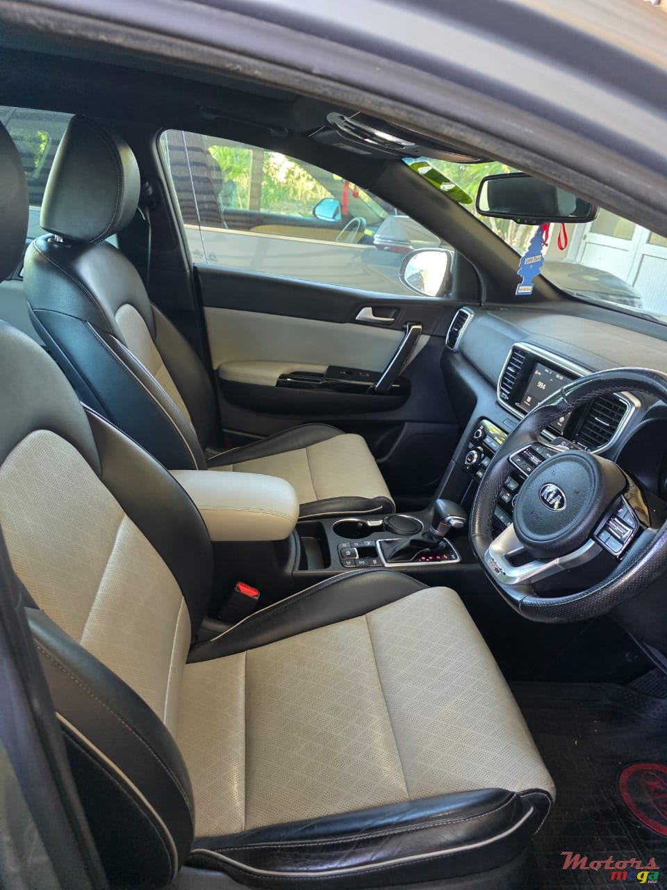 2019' Kia Sportage photo #1