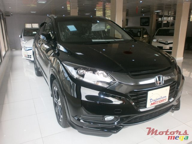 2014' Honda HR-V vezel photo #2